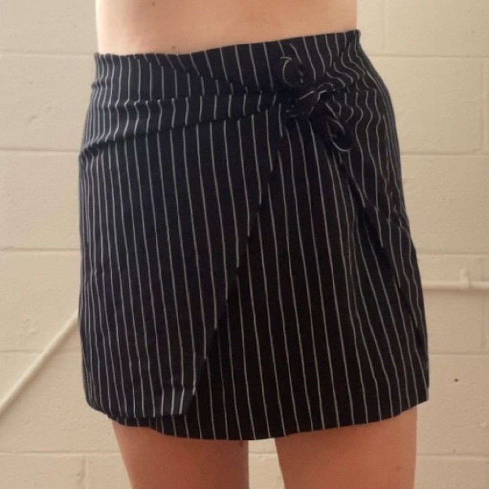 Nordstrom pinstripe mini skirt